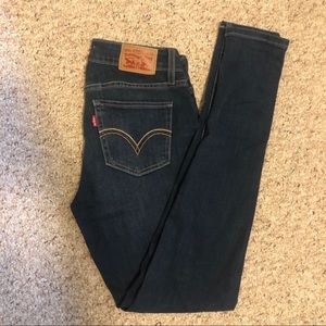 535 Super Skinny Levis